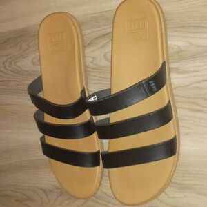 Reef sandals